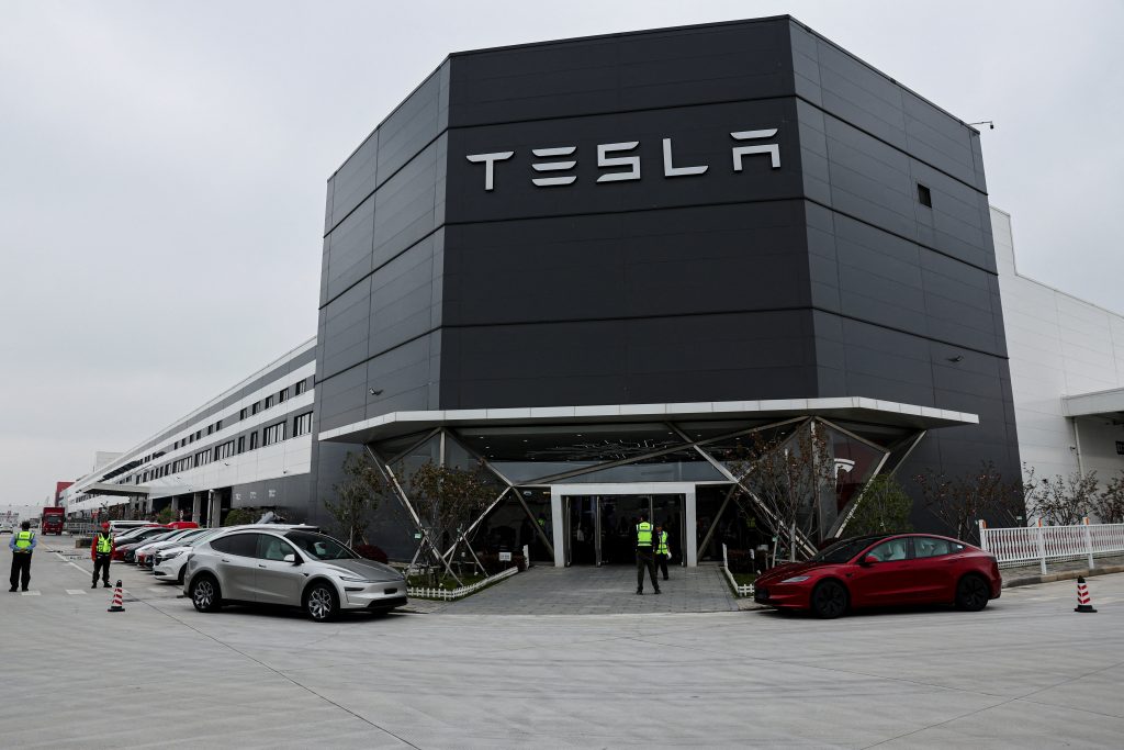 Tesla em Xangai: Saiba como a Gigafactory produz um veículo a cada 40 segundos