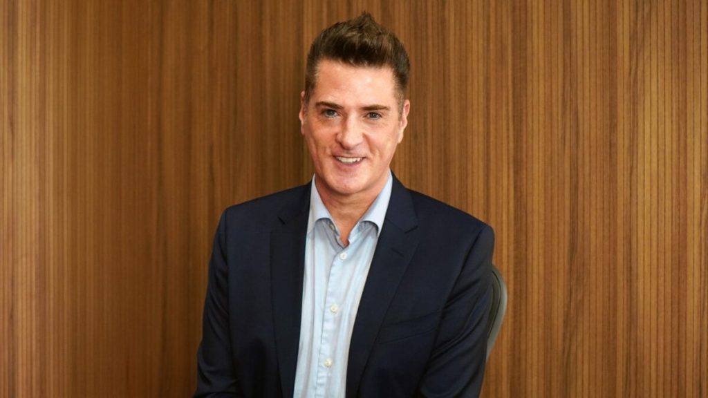 A Requalificação Profissional Jamais Terá Fim, Afirma Vice-Presidente Global da Coursera