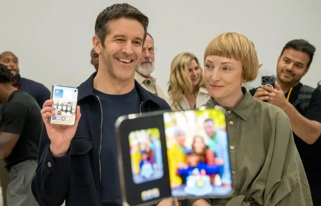iPhone Duo: Apple Revoluciona Mercado com Primeiro Dobrável e Nova Liderança
