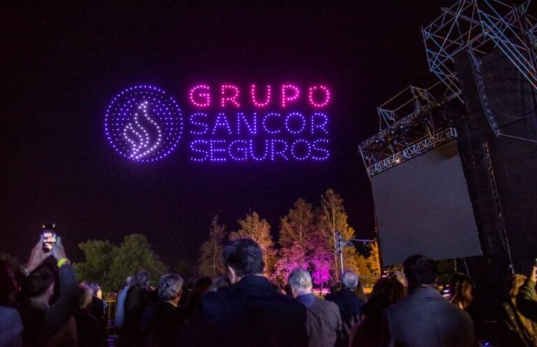 Polêmica no Marketing: Despedida de Messi da Argentina é Marcada por Críticas a Show de Drones